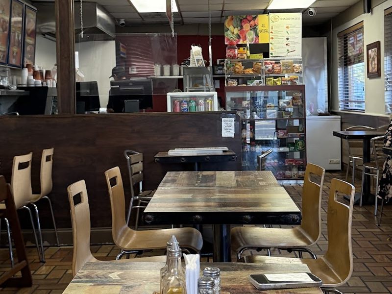 Mi Tierra Restaurant & Bakery interior